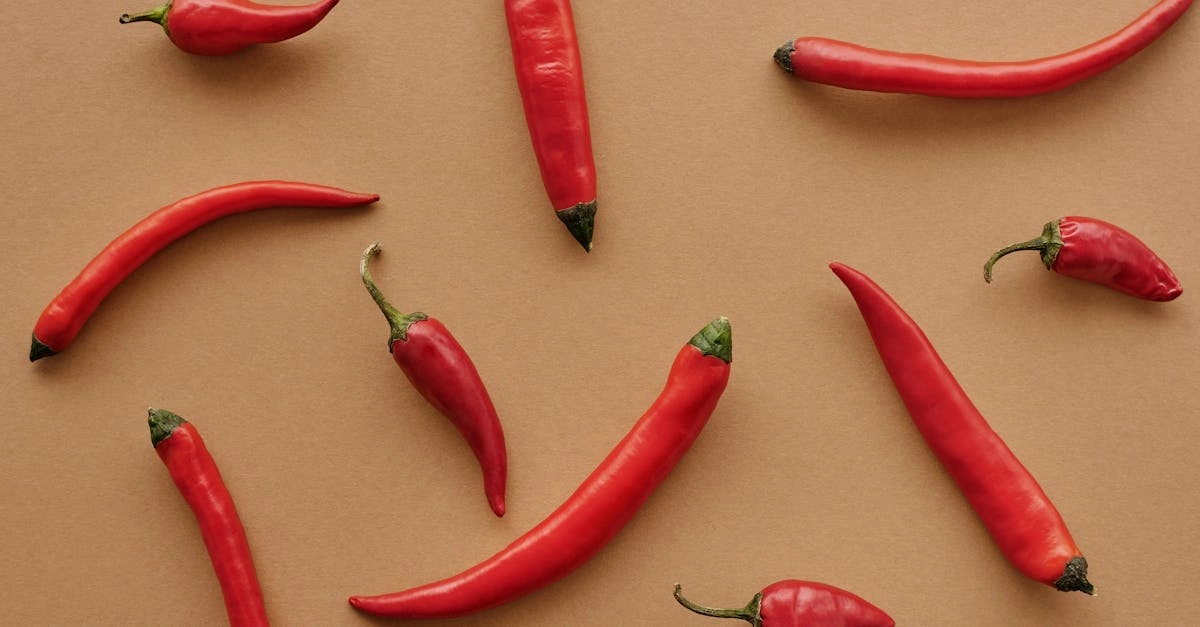 Острый красный перец чили как символ кулинарных и игровых ощущений